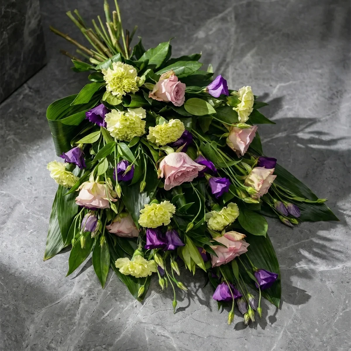 Stor sorgbukett från Nockebyhovs Blommor nära Brommaplan